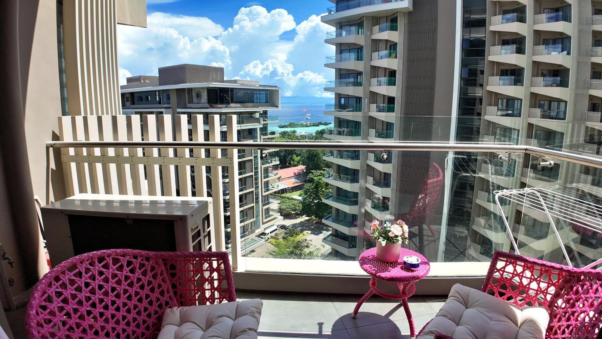 Dominiks Pink Dream Studio Balcony Ocean View Balcony Fast-Wifi At Tambuli Resort High Floor Lapu-Lapu City Exterior photo